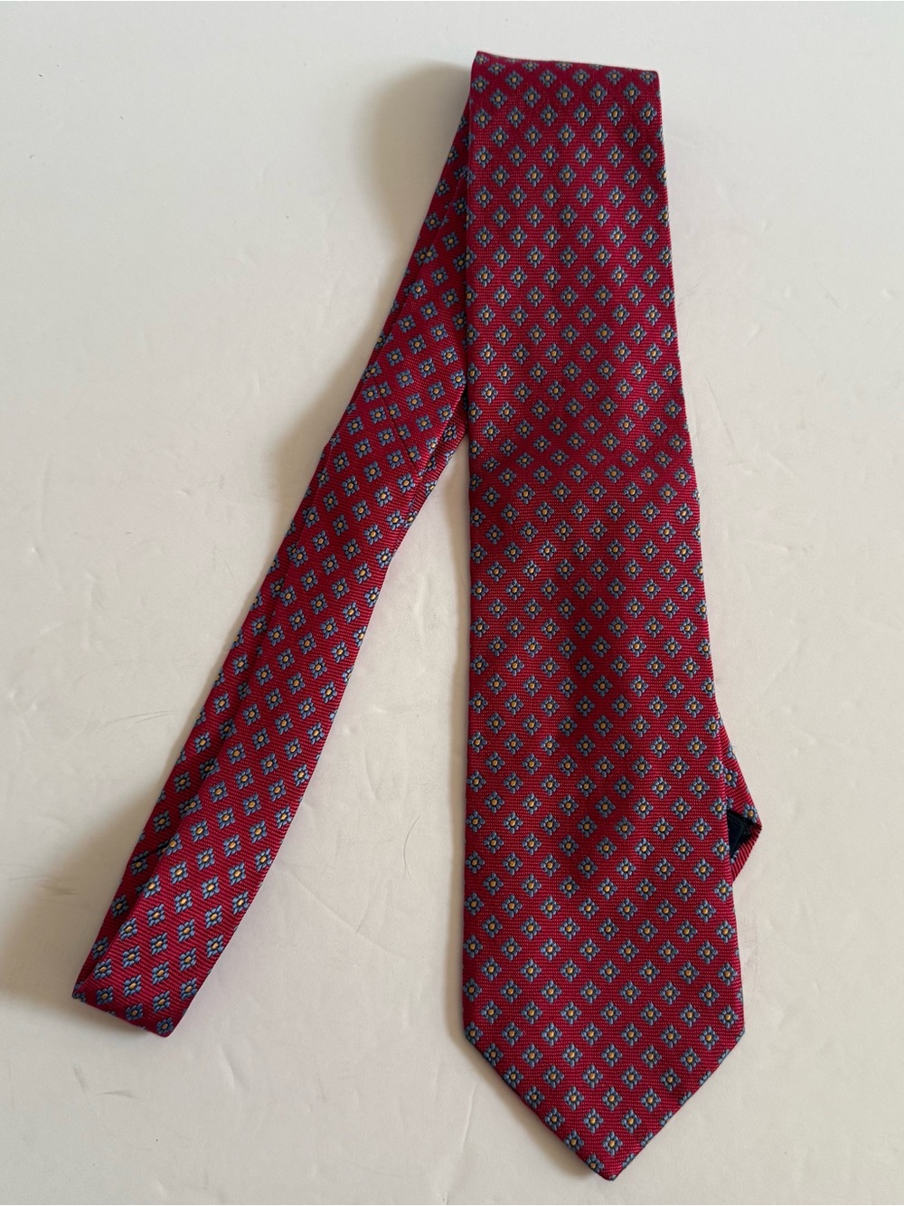 Brooks Brothers Red Real Silk Tie with Blue Cream Geometric Pattern Made in USA